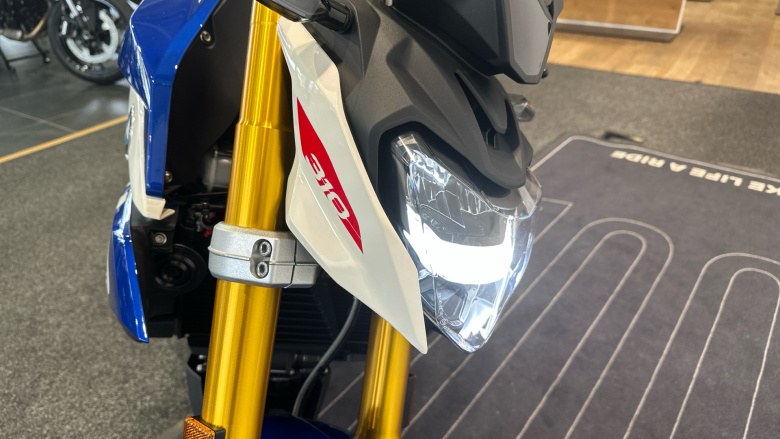 BMW G310 R ABS